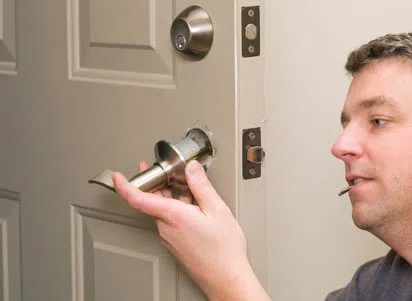 West Hartford Lock And Locksmith West Hartford, CT 860-544-9032 - 16a-24-Hour-Locksmith